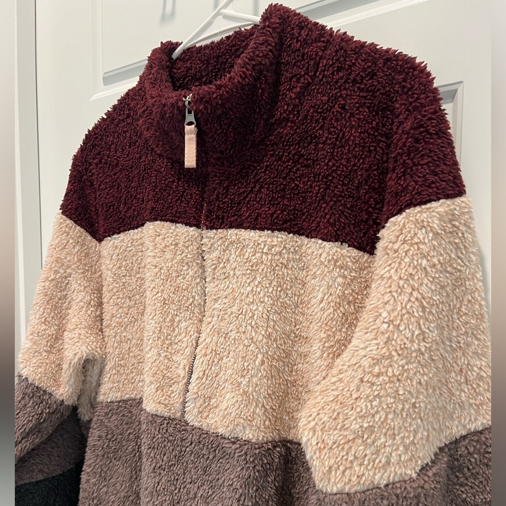 Women’s Maurice’s XL half zip cozy pullover. Multi colored